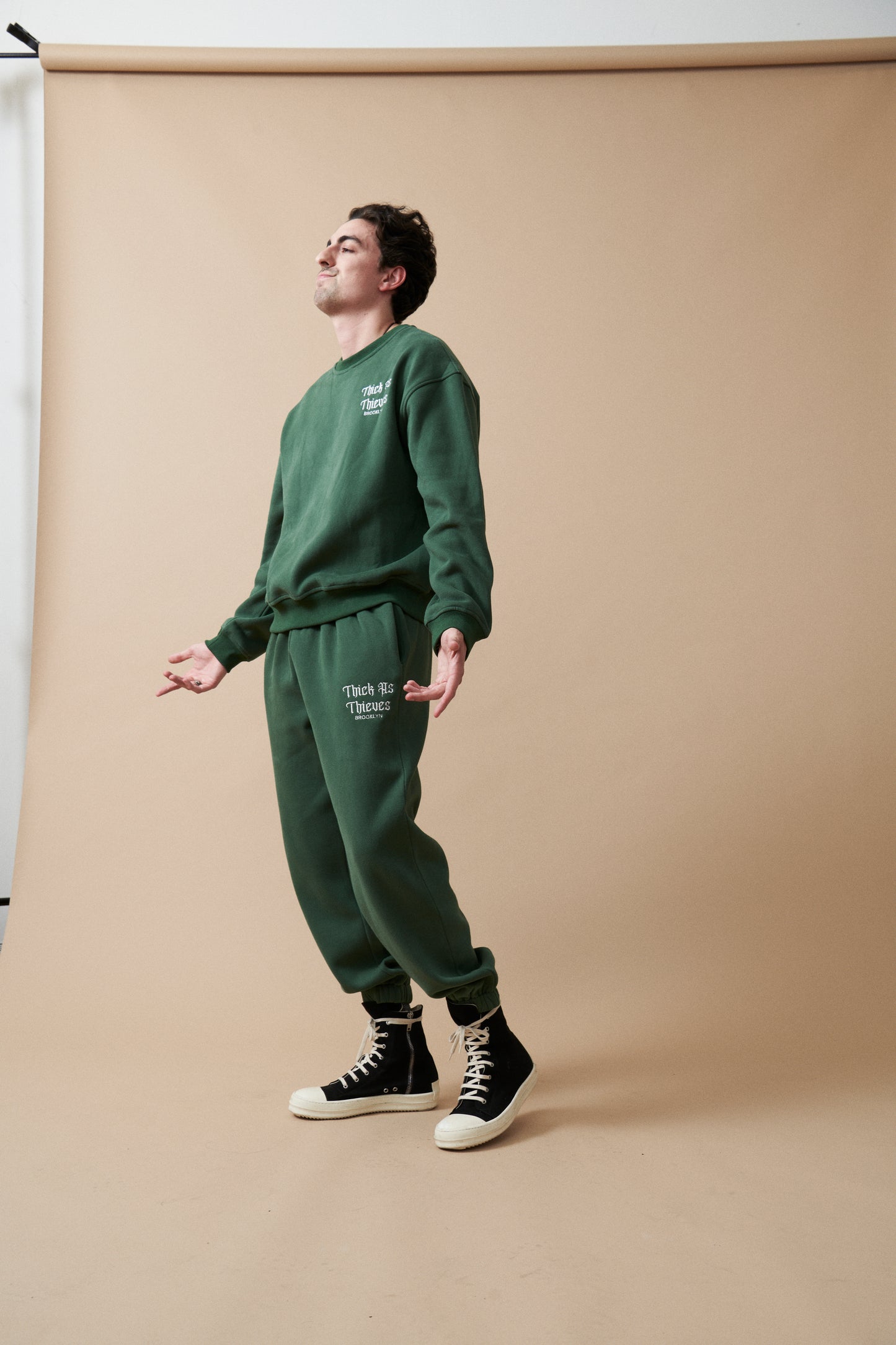 Original Crewneck Forest Green